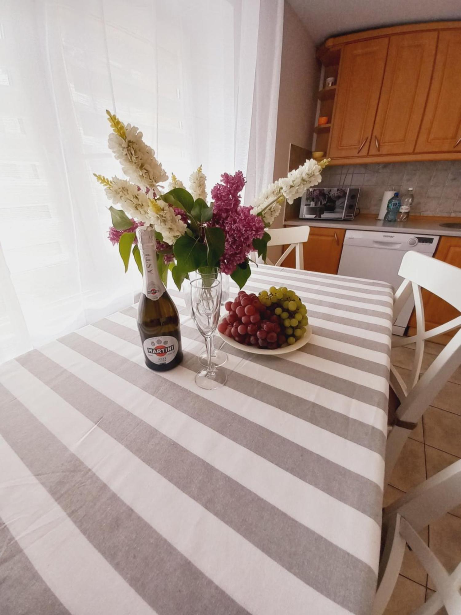 Apartament 2 Sypialnie Z Kuchnia - 200 Metrow Od Morza เมียนซิดดรอแย ภายนอก รูปภาพ