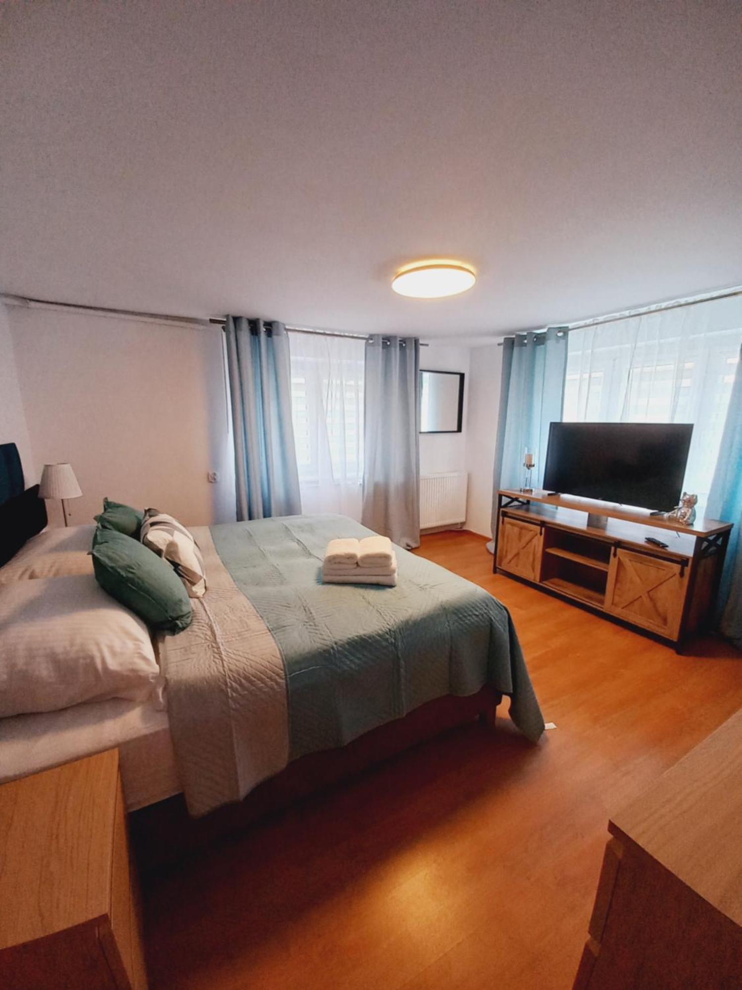 Apartament 2 Sypialnie Z Kuchnia - 200 Metrow Od Morza เมียนซิดดรอแย ภายนอก รูปภาพ